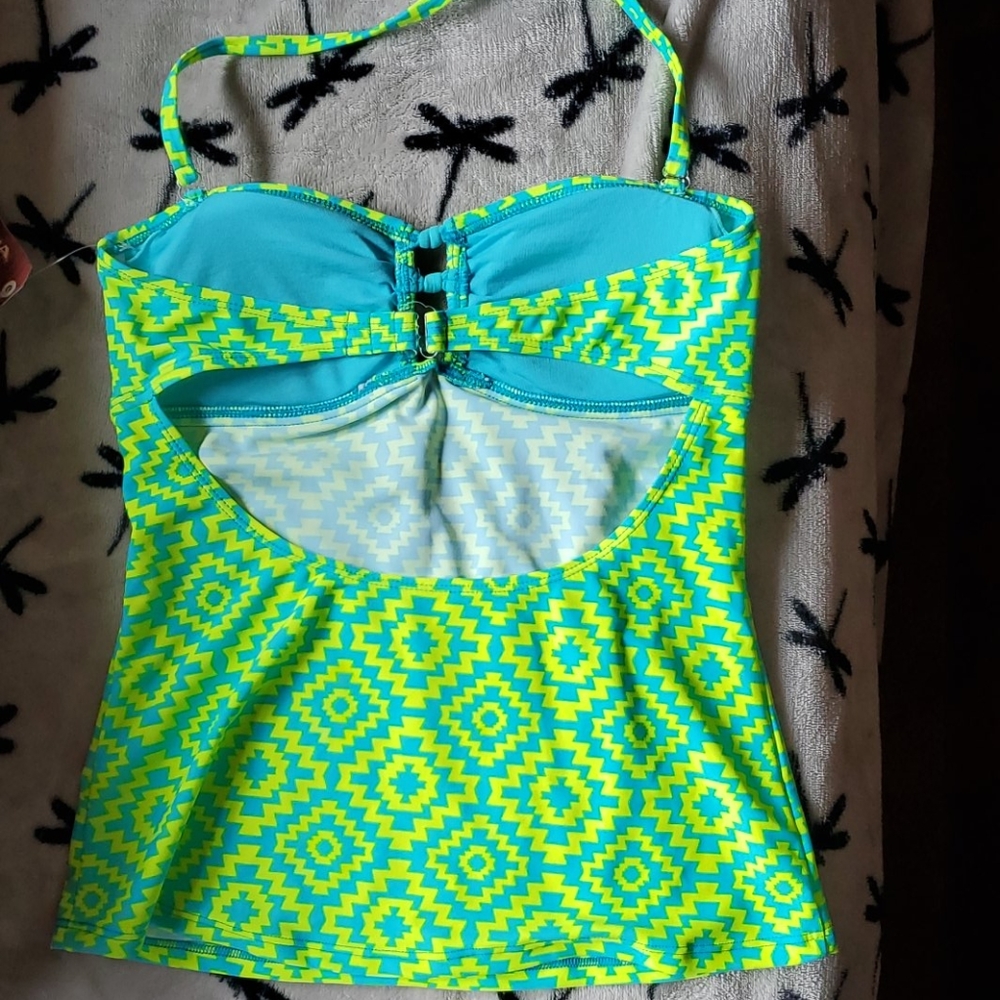 Swim top - Picture 2 of 4